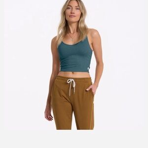 EUC Vuori Halo Performance Crop in Stone Heather
